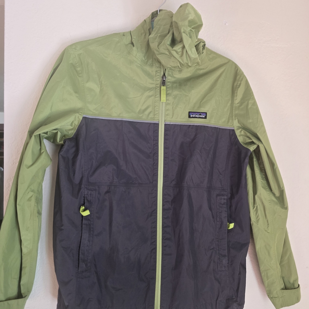 Patagonia Green and Gray Windbreaker Jacket
